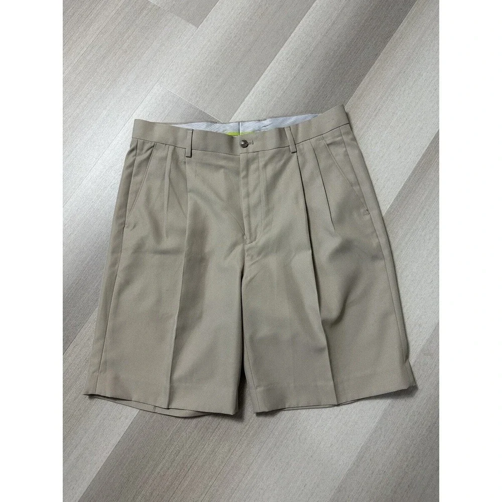 Louis Raphael Beige Golf Shorts Men's Size 34‎ Pleated Polyester NWOT